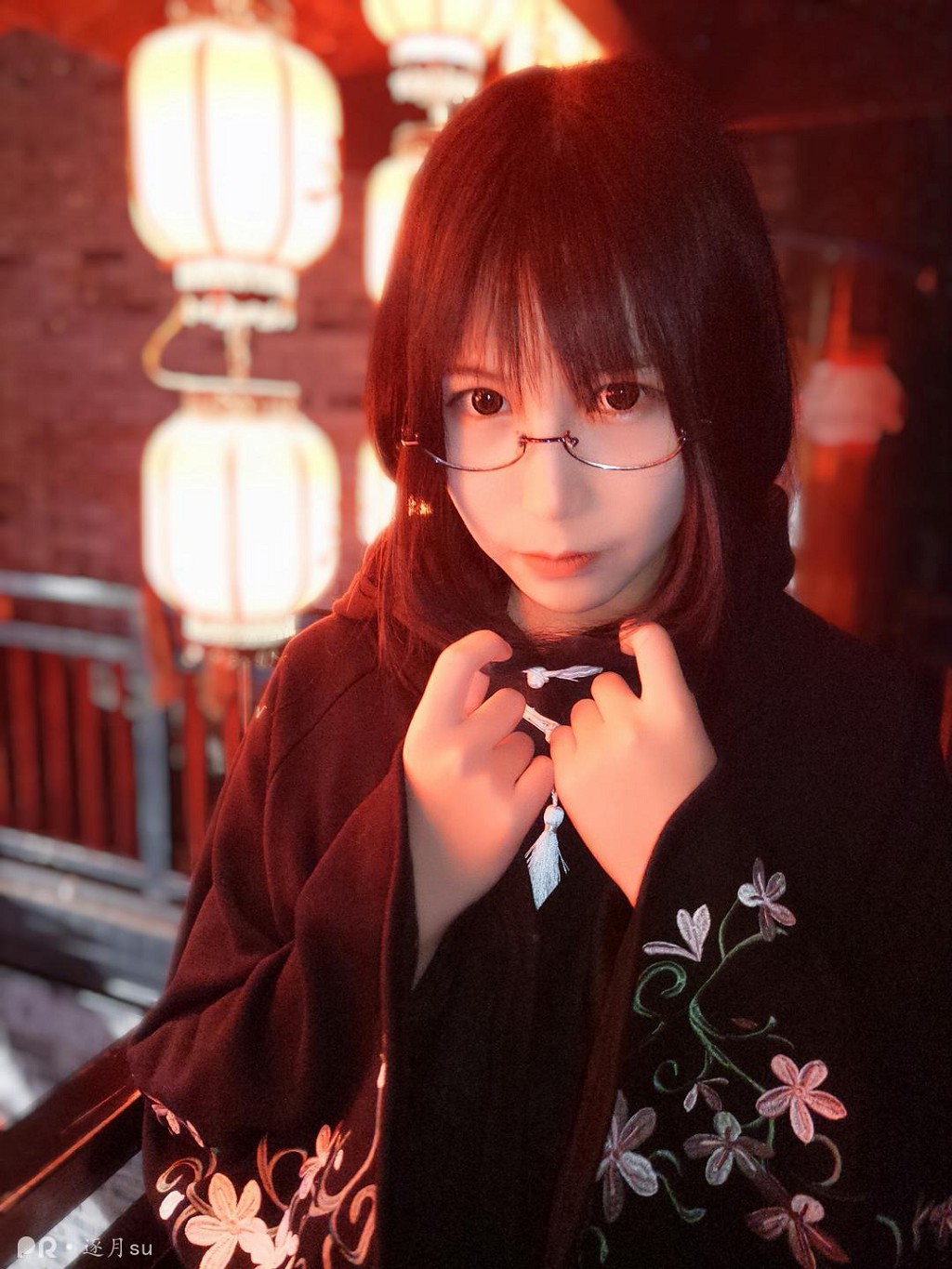 コーサー逐月ス《ピーアール社作品集》 [コスプレ美少女] 写真集[98P