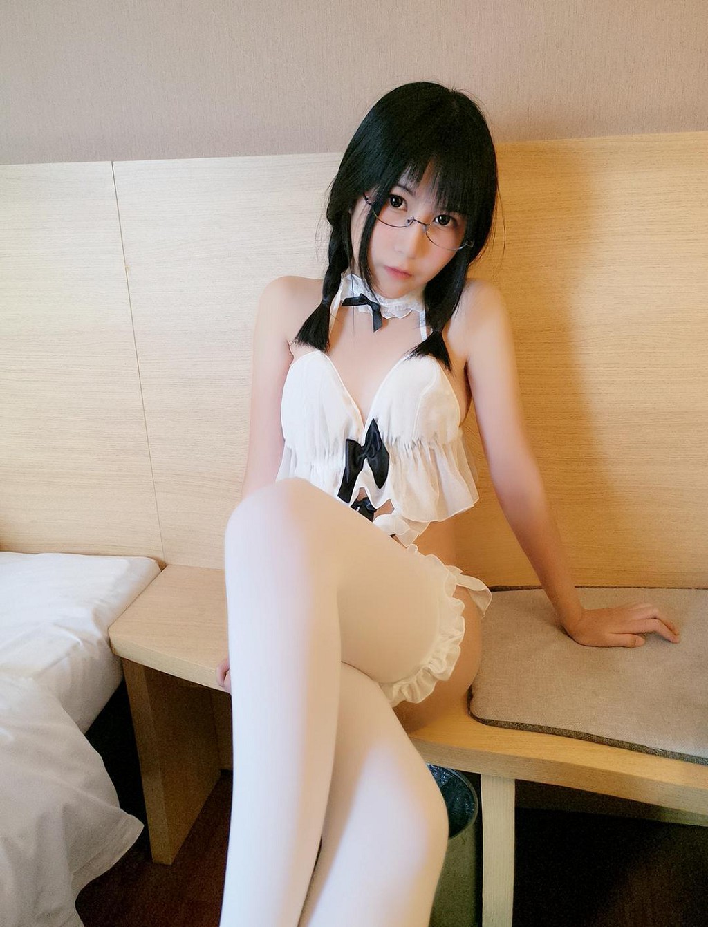 コーサー逐月ス《ピーアール社作品集》 [コスプレ美少女] 写真集[98P