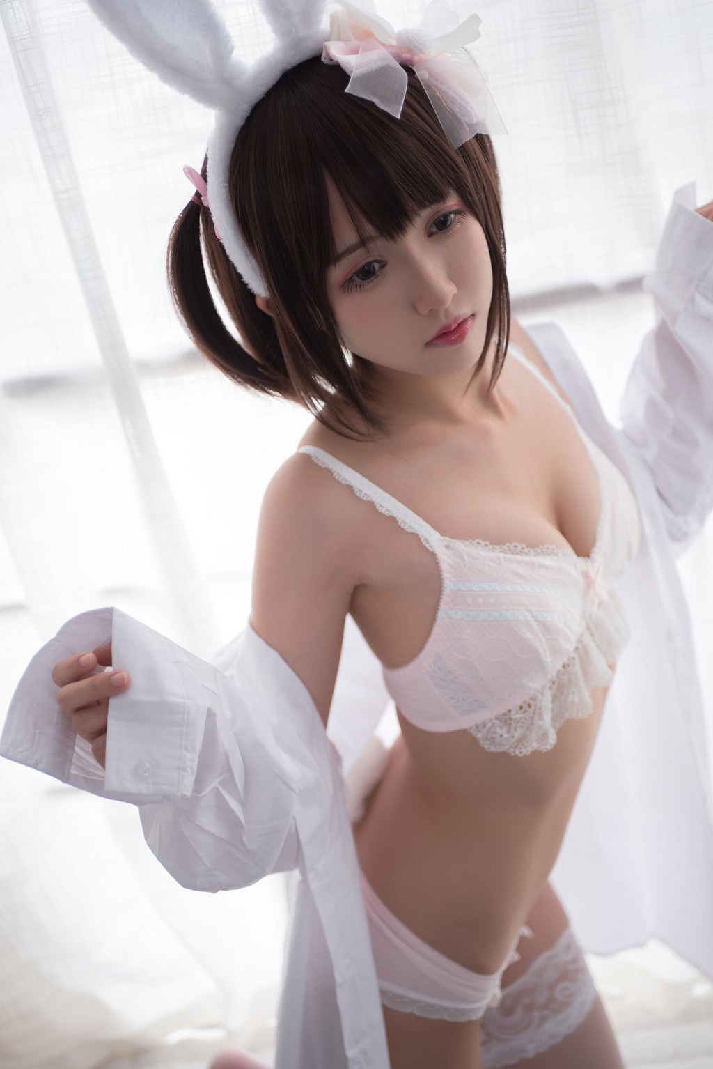 Eel Fish Fei Er's "Beast Ears White Lace Erotic Wet Body Temptation" [Cosplay Beauty] Photobook [29P
