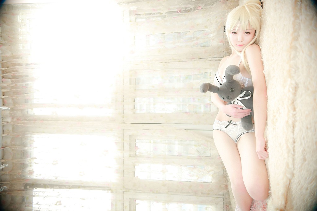 Yi Xiao Yang Ze "Qiong Mei: Little Devil" [Cosplay Beauty] Photobook [36P