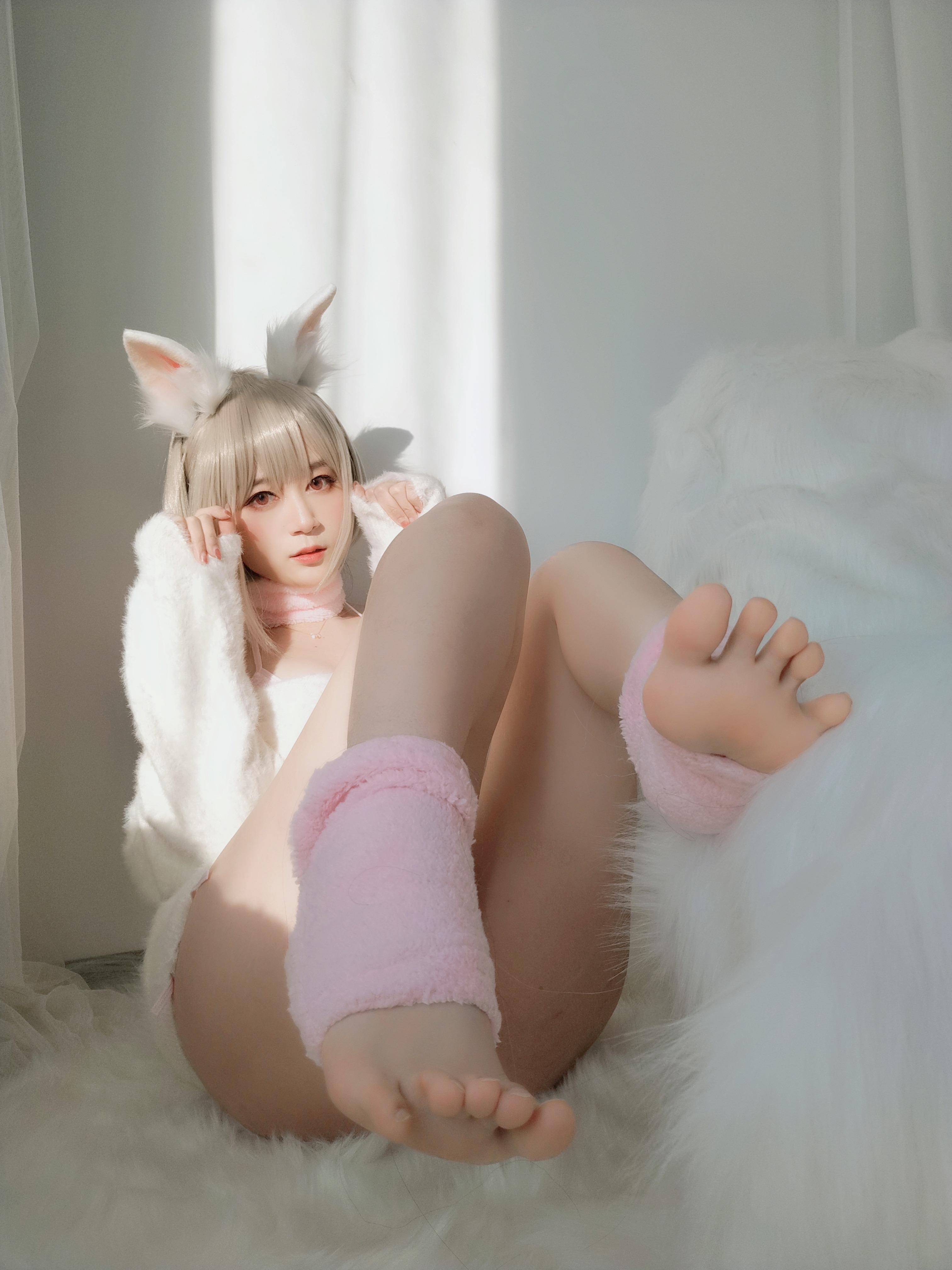 Bạch Ngân 81 - Thỏ Trắng Nhỏ 105P