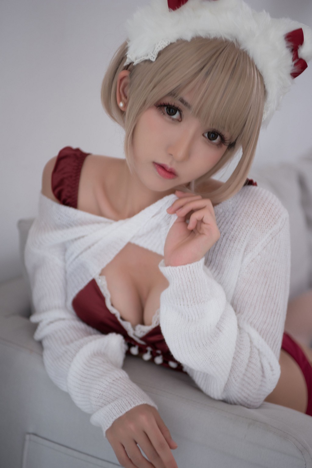 Ân Ngư Phi Nhi 《Thú tai + Giáng sinh vớ lưới trắng + Kurumi》 [Cosplay mỹ nữ] Tập ảnh [31P