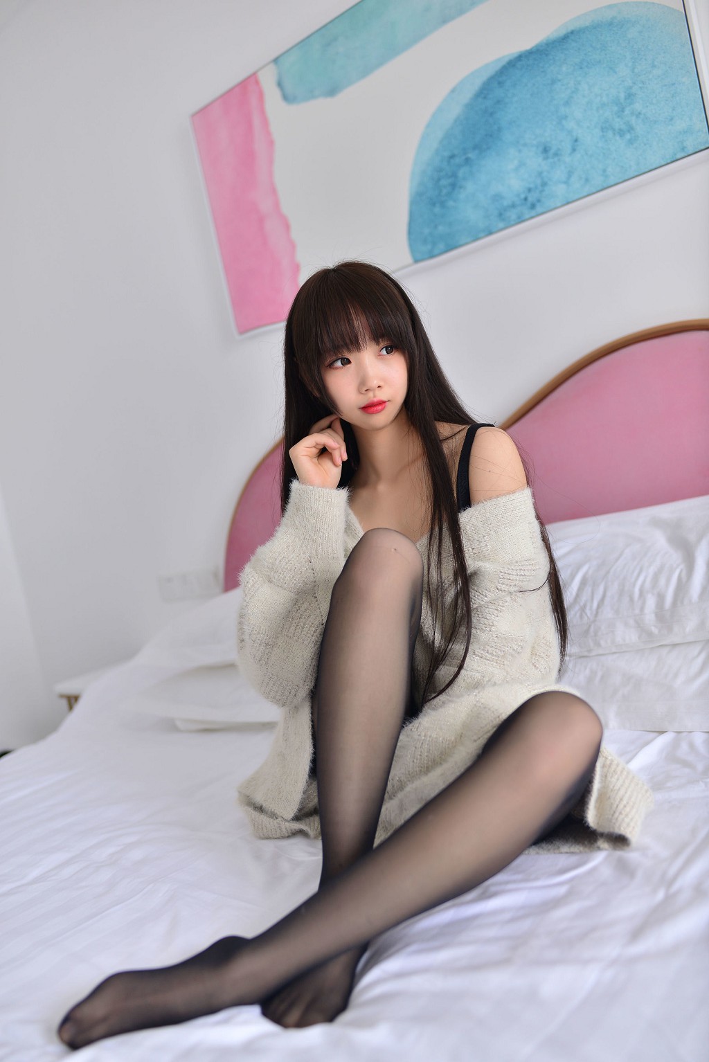 COSER Xue Qi SAMA "Sweater Girl" [Welfare Cosplay] Photo Book [34P