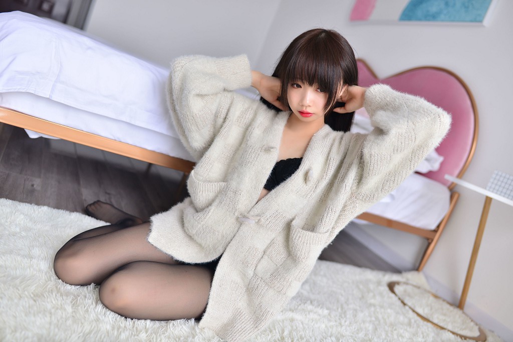 COSER Tuyết Kỳ Sama 《Cô Gái Áo Len》 [Welfare Cosplay] Tập Ảnh [34P