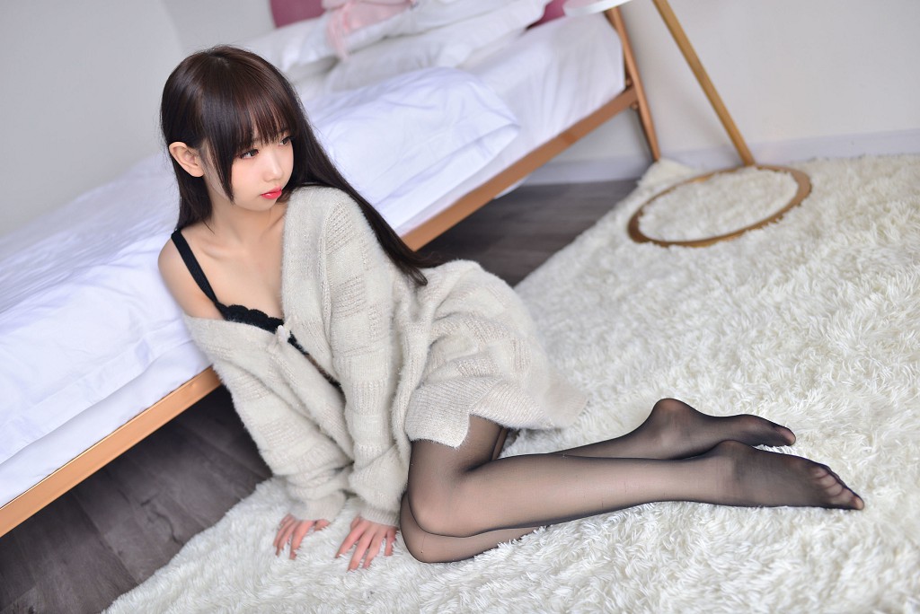 COSER Tuyết Kỳ Sama 《Cô Gái Áo Len》 [Welfare Cosplay] Tập Ảnh [34P