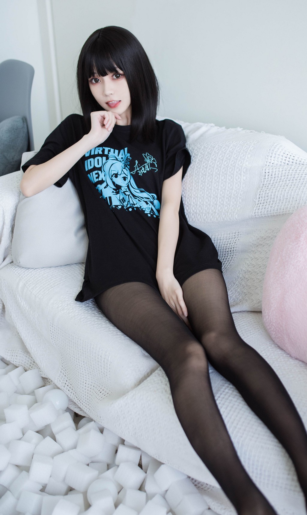 小妖精 あなたの負卿《愛宕花嫁 居家私服 穹妹女仆》 [Cosplay福利] 写真集[26P