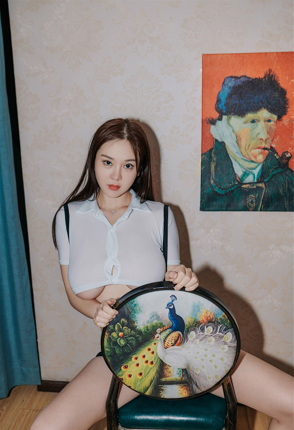 Yi Yang Silvia's Surging Huge Breasts Dominate the Screen with Visual Temptation