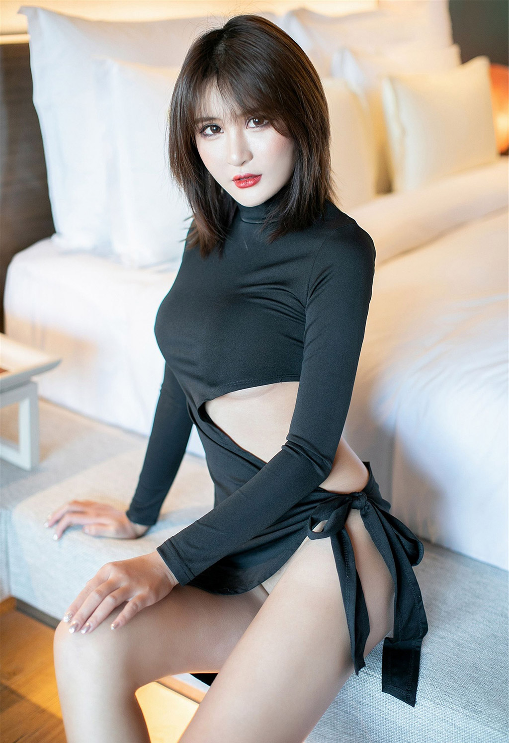 Yin Fei's ultimate soul-stirring, bewitching, bone-deep temptation of black silk beautiful legs.