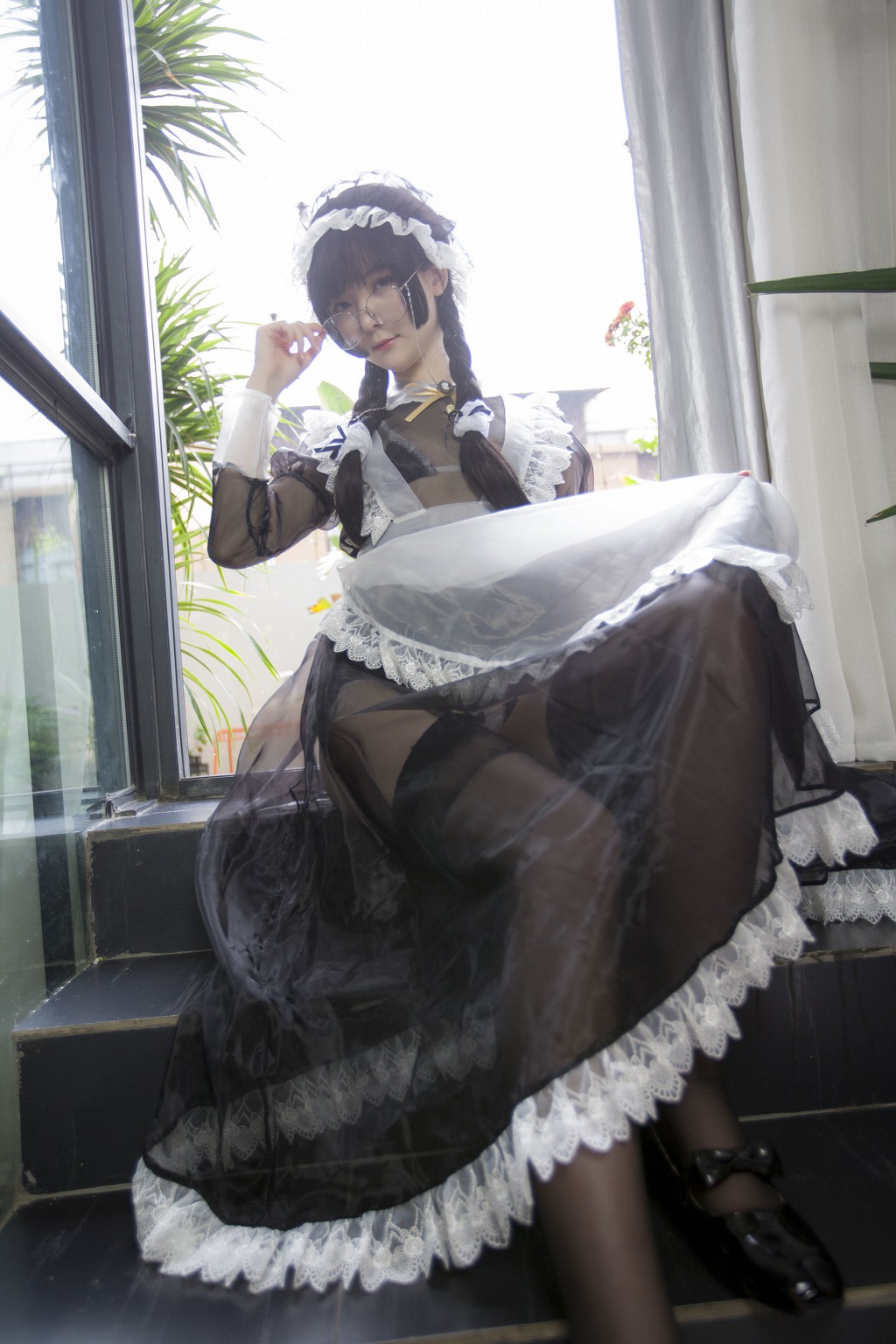 コーサーイーショウヨウゼ『メイドの新装』 [コスプレ美女] 写真集[85P