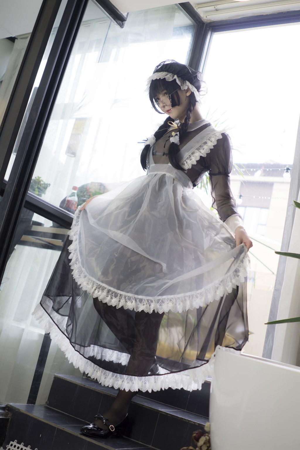 コーサーイーショウヨウゼ『メイドの新装』 [コスプレ美女] 写真集[85P
