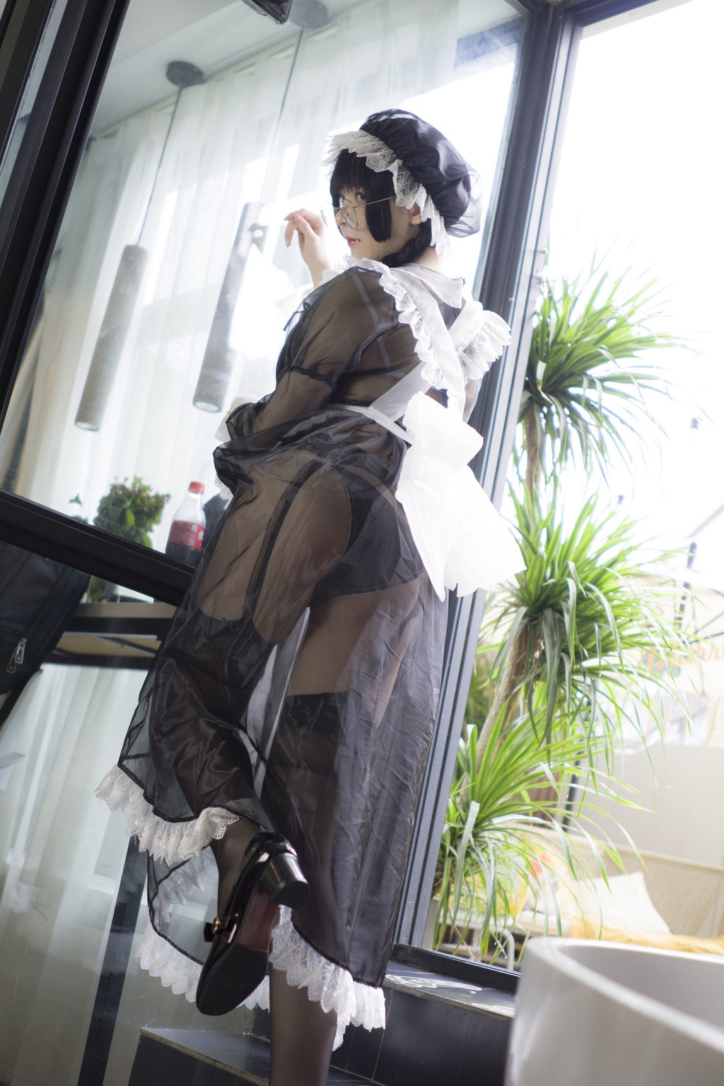 コーサーイーショウヨウゼ『メイドの新装』 [コスプレ美女] 写真集[85P