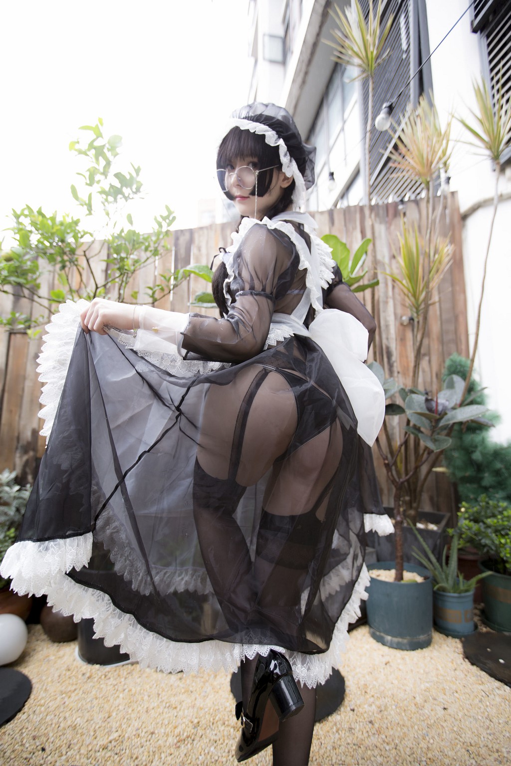 コーサーイーショウヨウゼ『メイドの新装』 [コスプレ美女] 写真集[85P