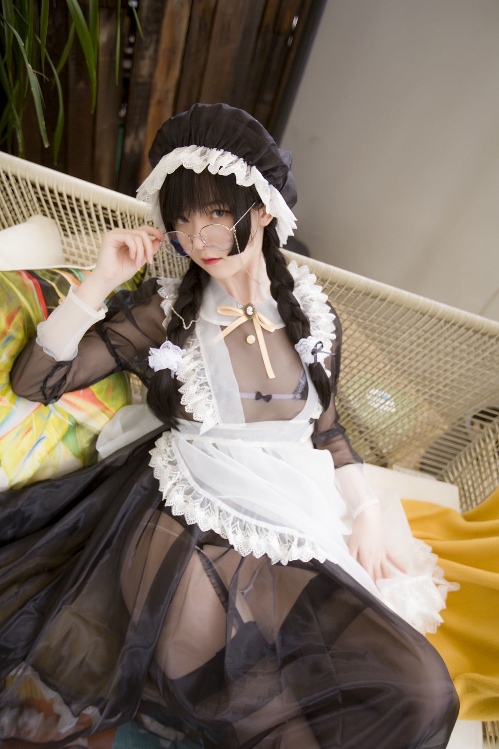 コーサーイーショウヨウゼ『メイドの新装』 [コスプレ美女] 写真集[85P