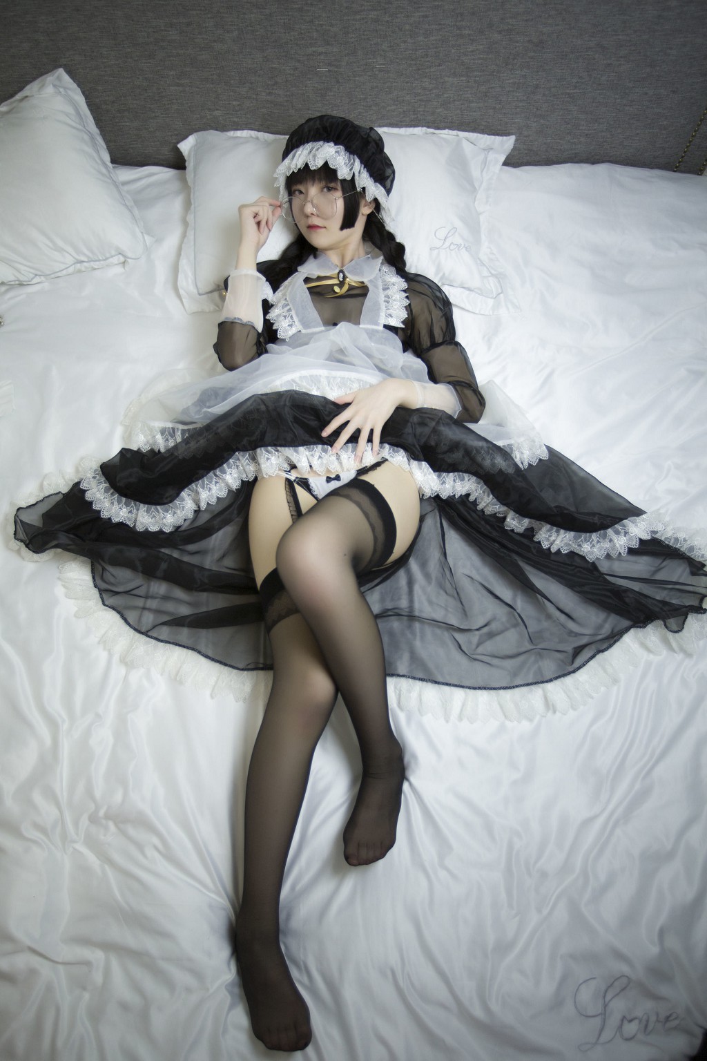 コーサーイーショウヨウゼ『メイドの新装』 [コスプレ美女] 写真集[85P