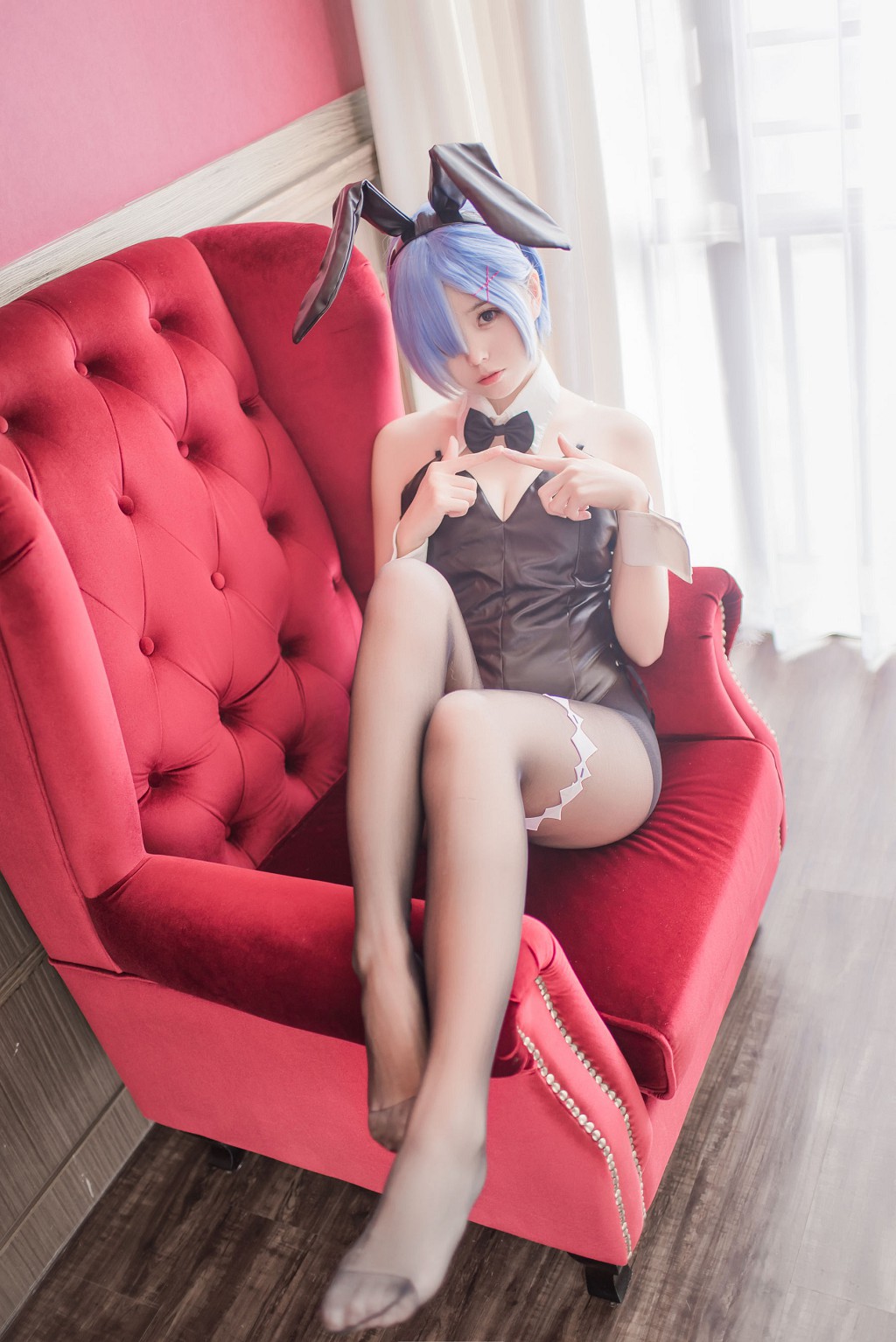 小野妹子w《白い纱裙+レムナース+レムバニーガール》 [コスプレ美女] 写真集[30P
