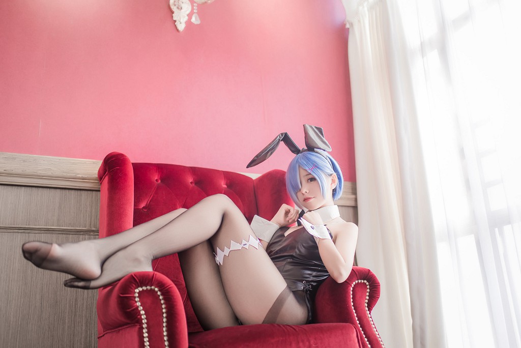 小野妹子w《白い纱裙+レムナース+レムバニーガール》 [コスプレ美女] 写真集[30P