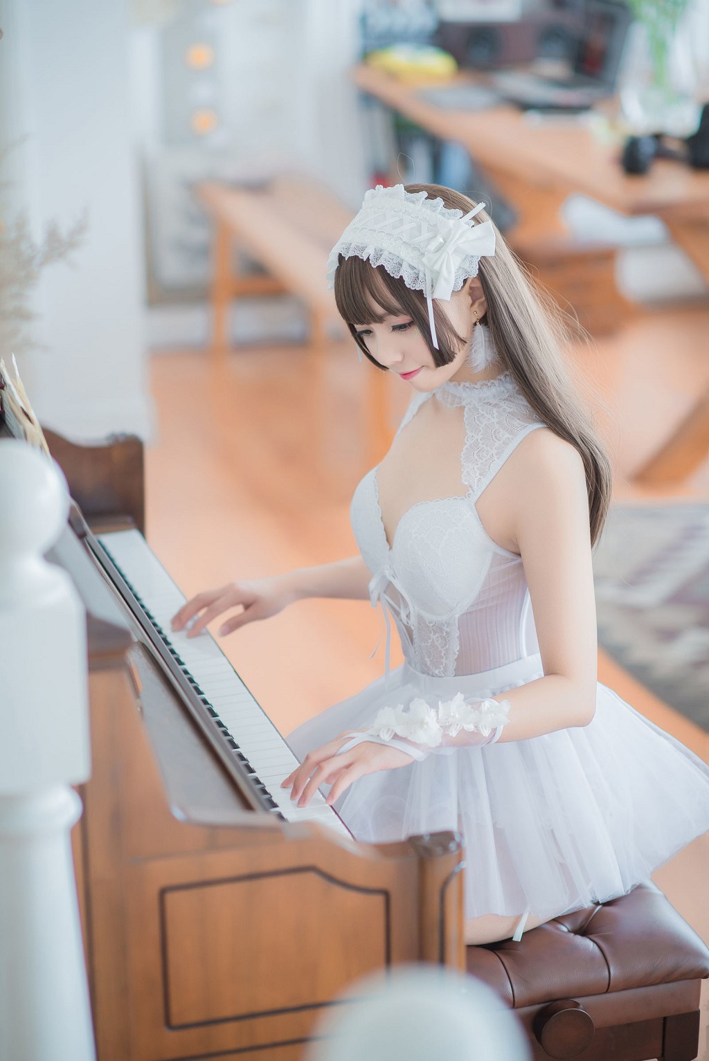 小野妹子w《白い纱裙+レムナース+レムバニーガール》 [コスプレ美女] 写真集[30P