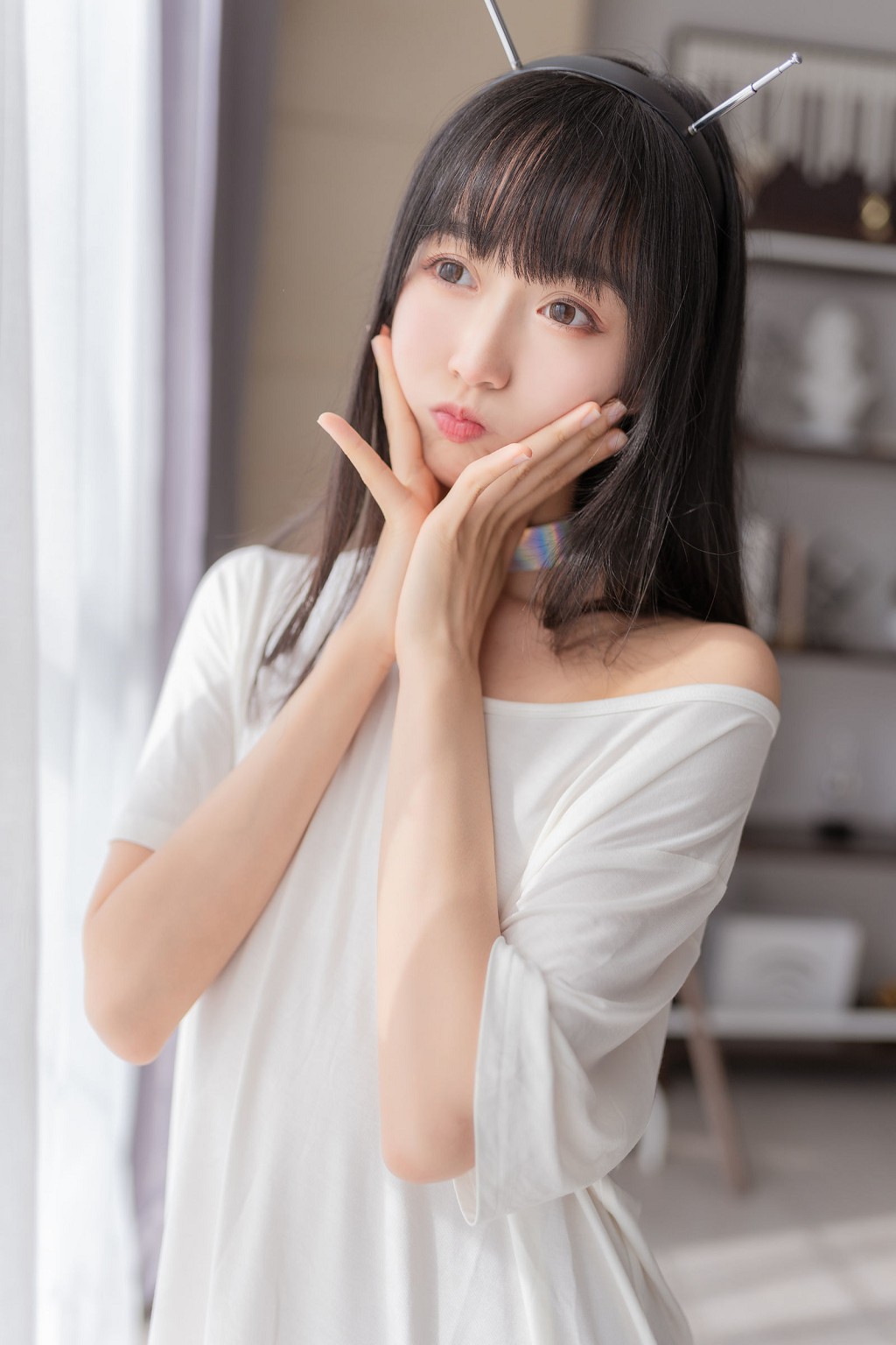 목미엔미엔OwO《지능형 여자친구》 [Cosplay 혜택] 사진집[130P