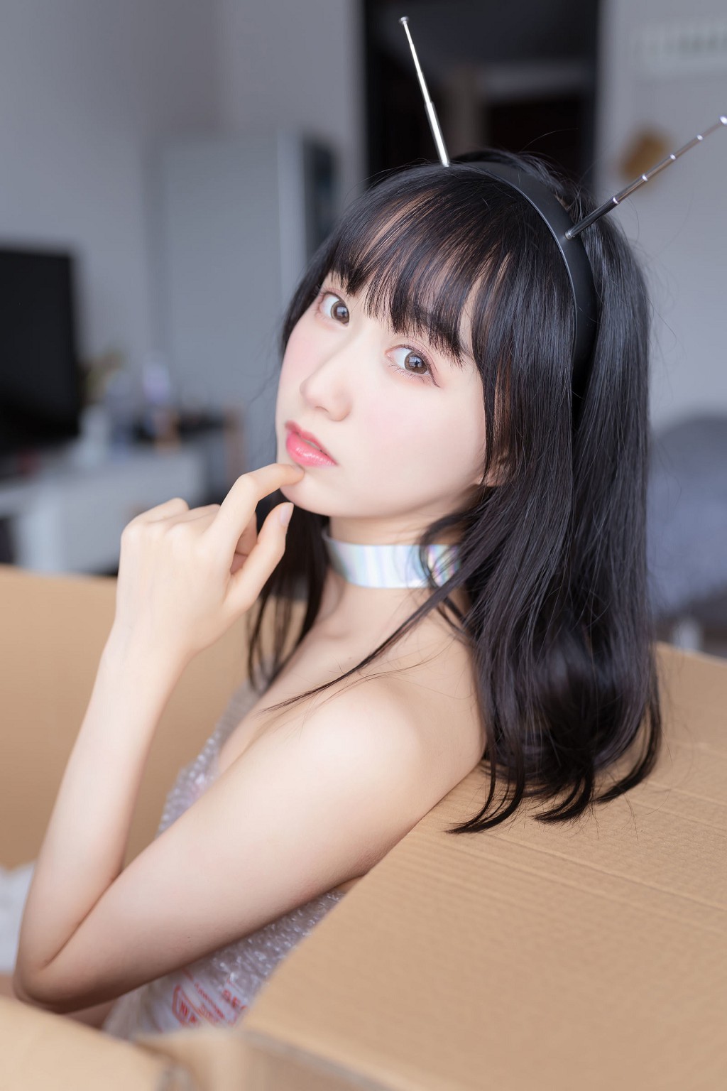 목미엔미엔OwO《지능형 여자친구》 [Cosplay 혜택] 사진집[130P