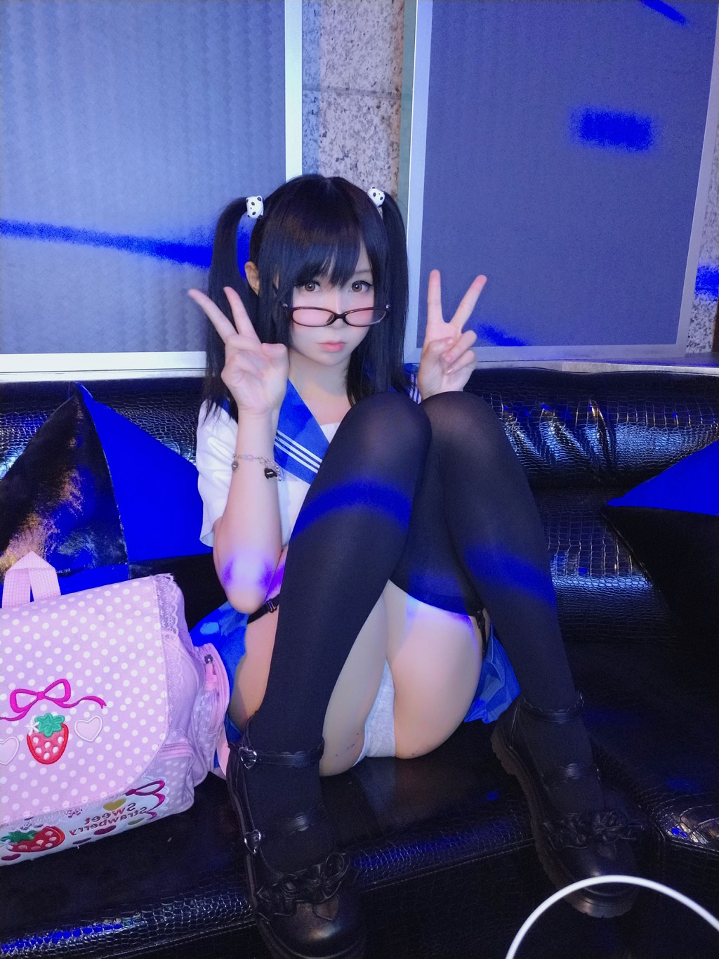 COSER야오야오락요요 《유혹적인 초등학생》 [Cosplay 혜택] 사진집[43P
