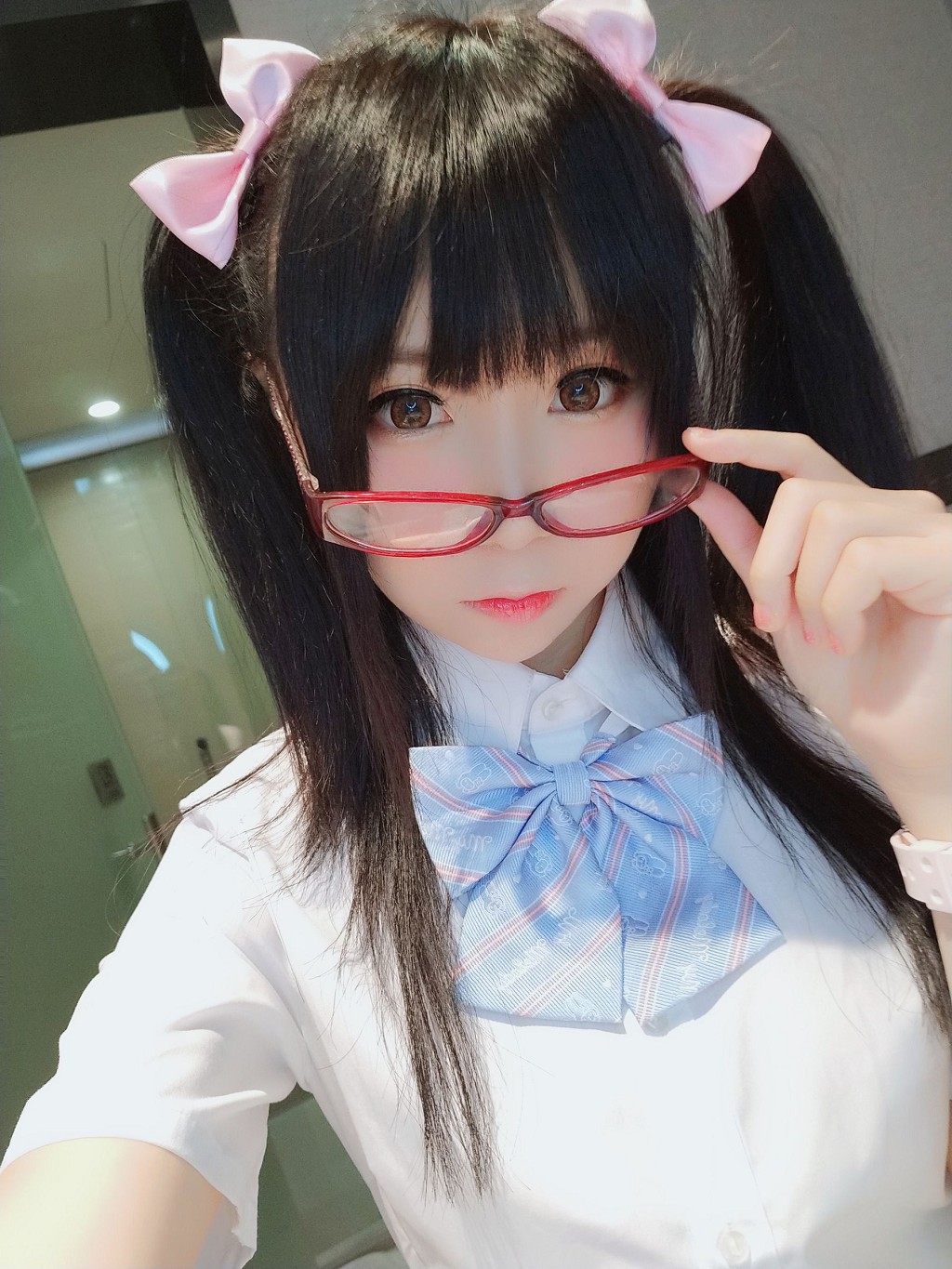 COSER야오야오락요요 《유혹적인 초등학생》 [Cosplay 혜택] 사진집[43P