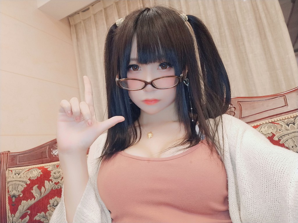科瑟搖搖樂悠悠《誘人小學妹》 [Cosplay福利] 寫真集[43P