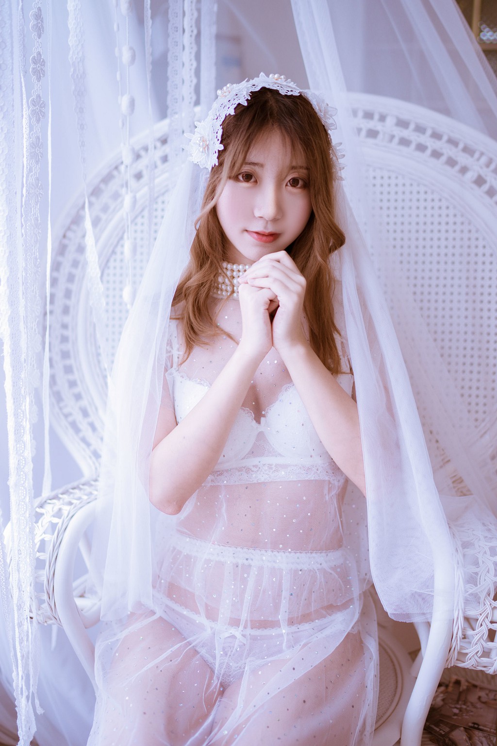 コーサー黒川《年上彼女 ウェディングドレス+セーター》 [Cosplay少女] 写真集[39P