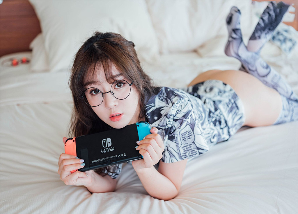 Vương Vũ Thuần gợi cảm với kính mắt - Series OL cô gái thỏ