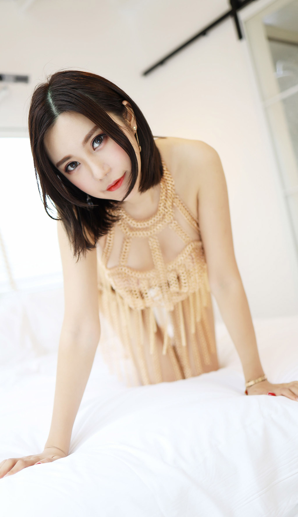 Kiligar Ula Nội y quyến rũ và Dòng sản phẩm dây xích tình thú
