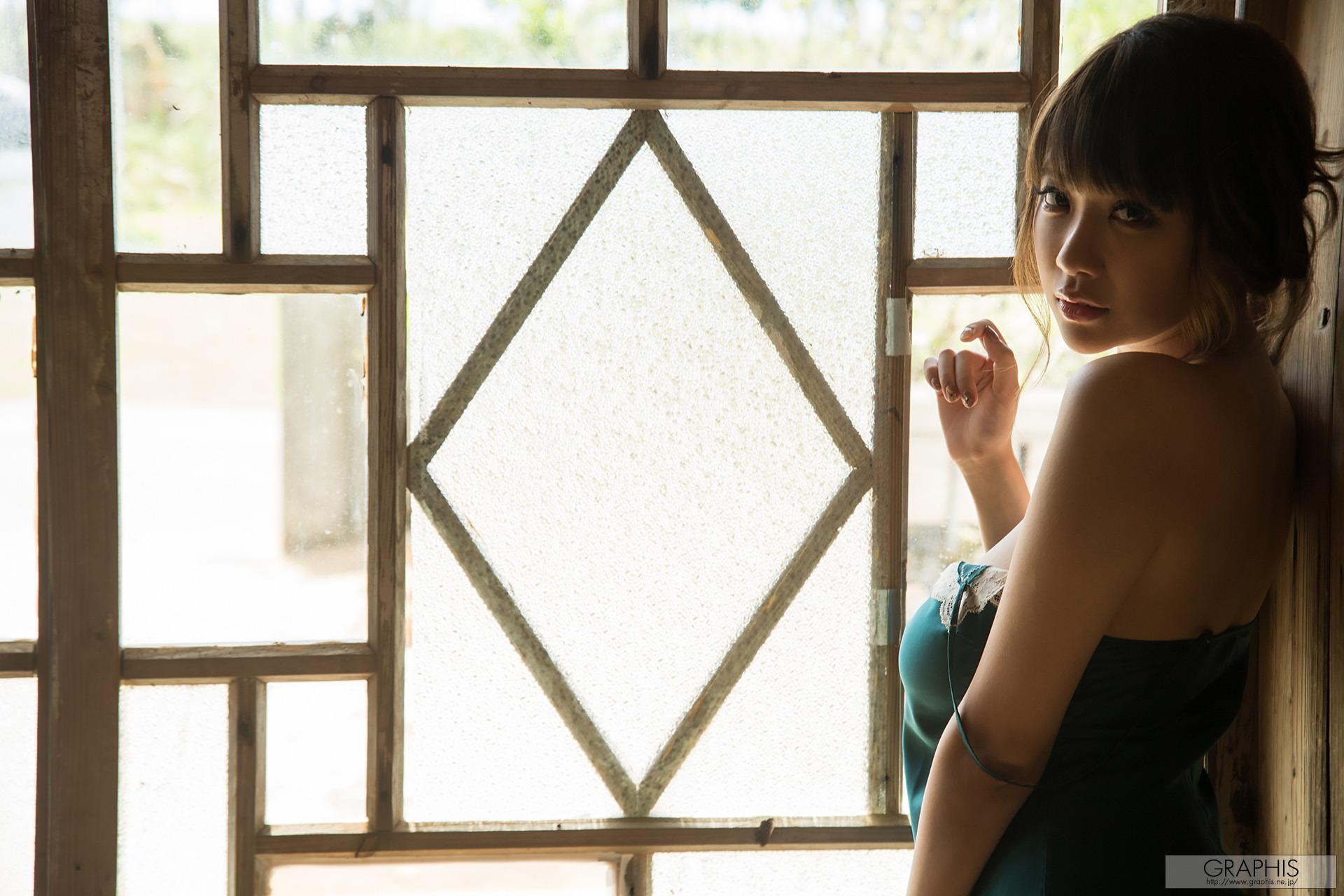 Graphis RION Photo Set | 120P Gallery