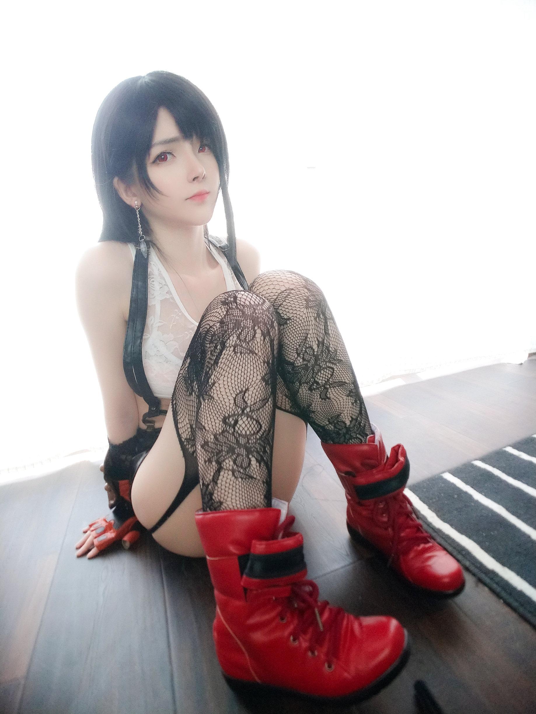 Yi Xiao Yang Ze] Tifa 66P