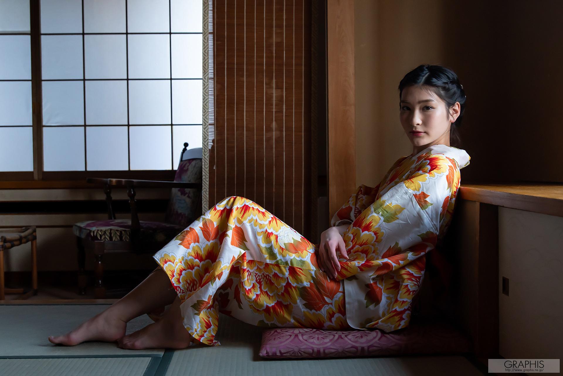Graphis] Special Gravure - Suzu Honjo 160P