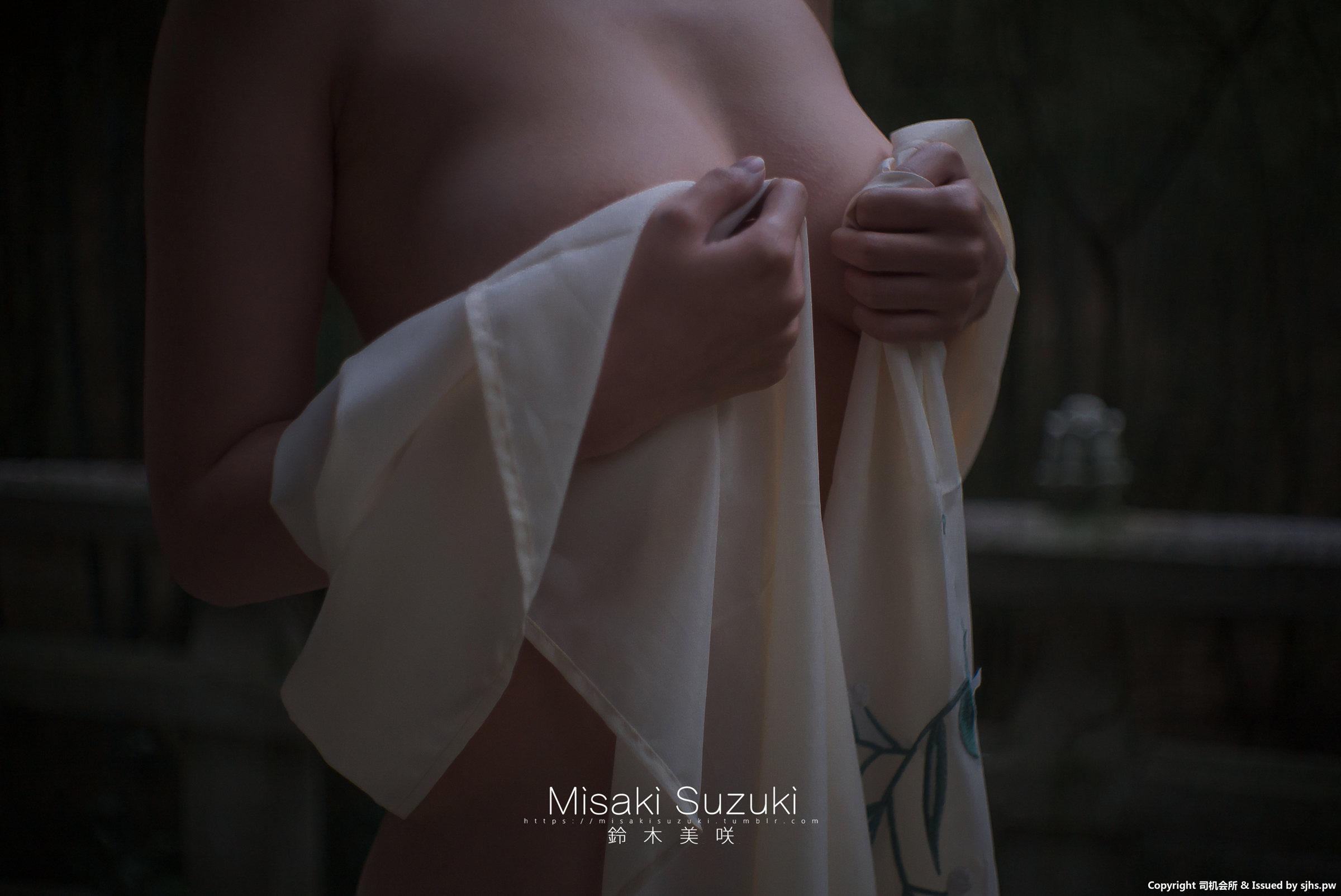 [Misaki Suzuki] 古典庭院中的优雅美人 51P