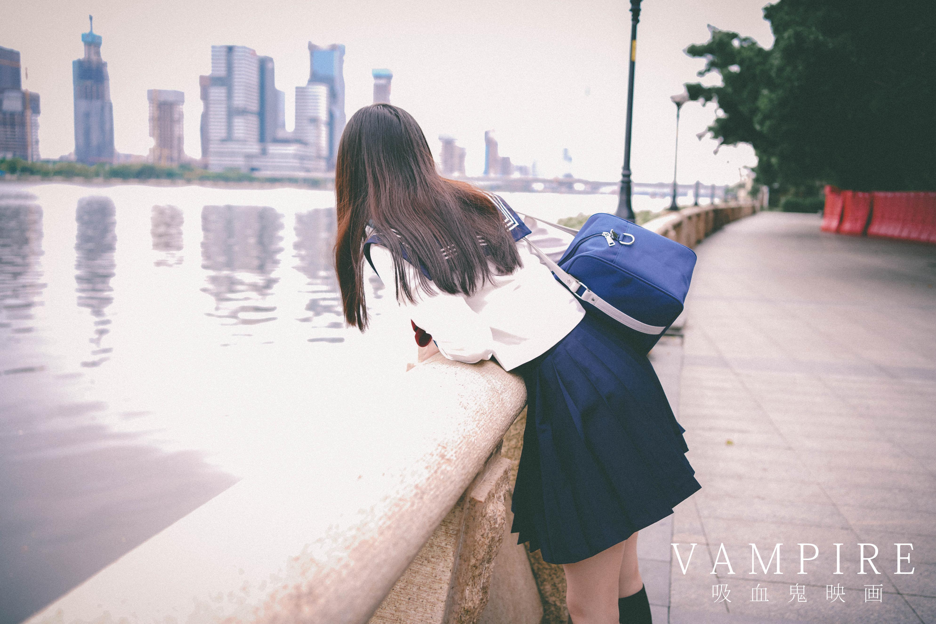 吸血鬼電影 - JK制服 52P