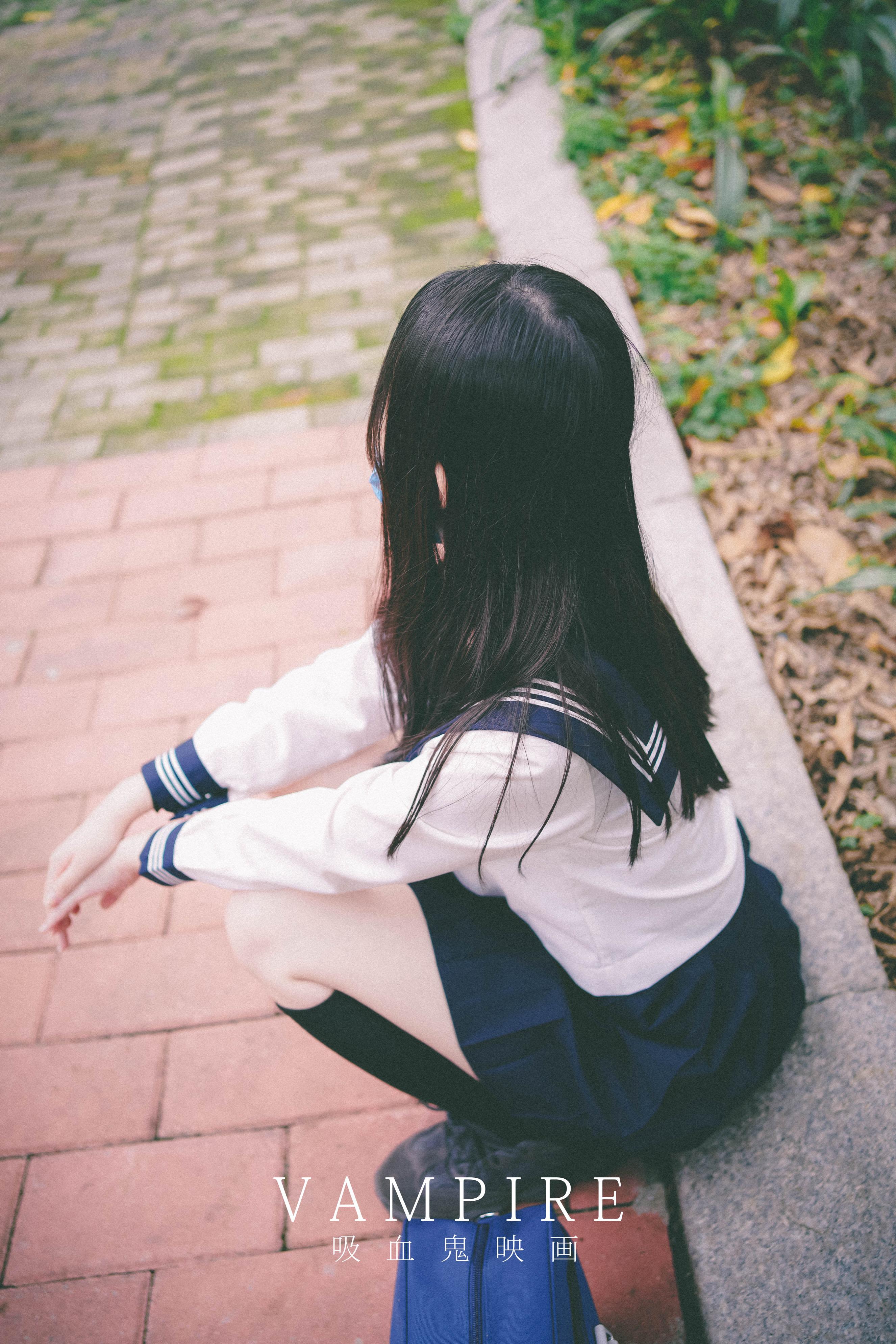 吸血鬼映画 - JK制服 52P