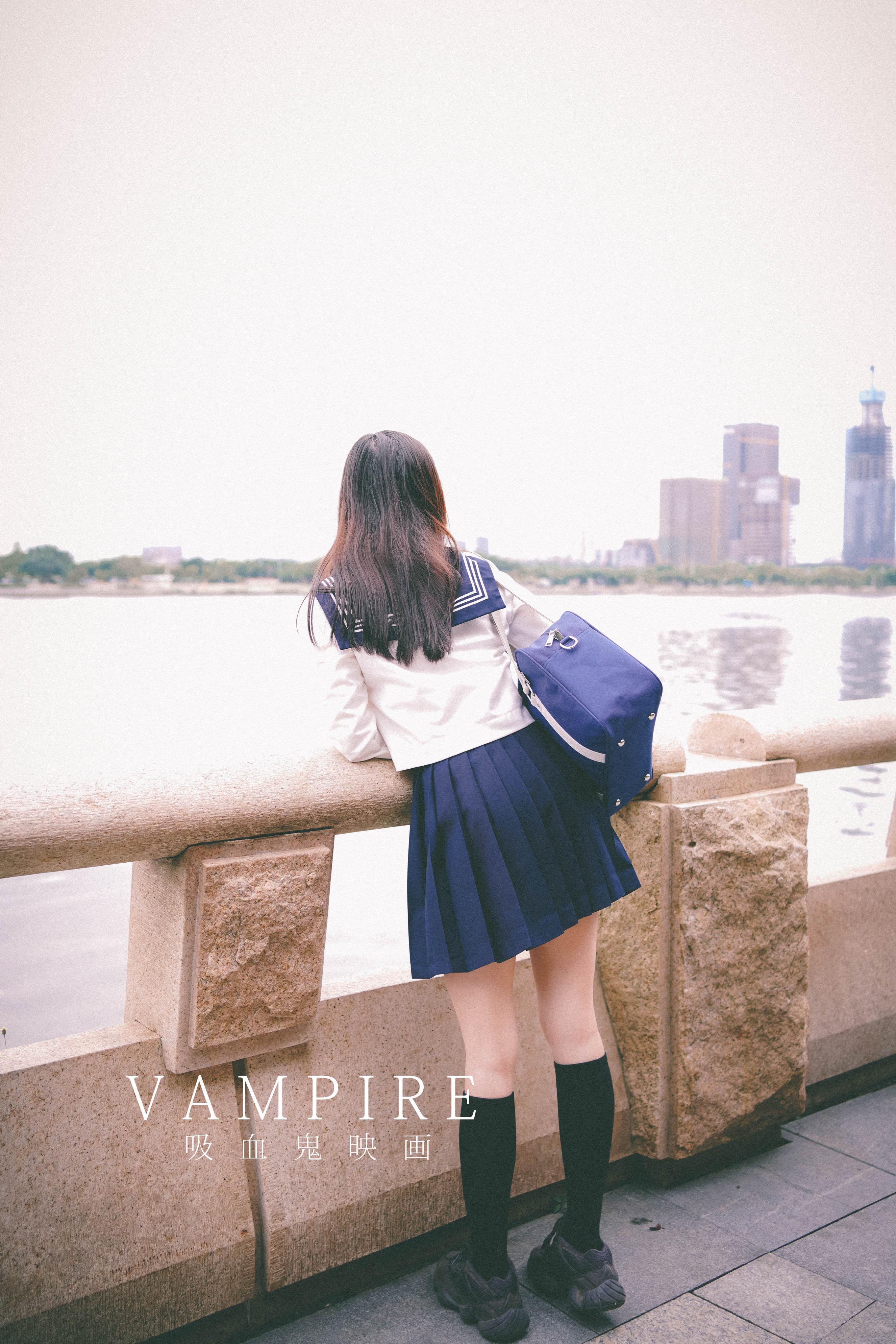 吸血鬼電影 - JK制服 52P