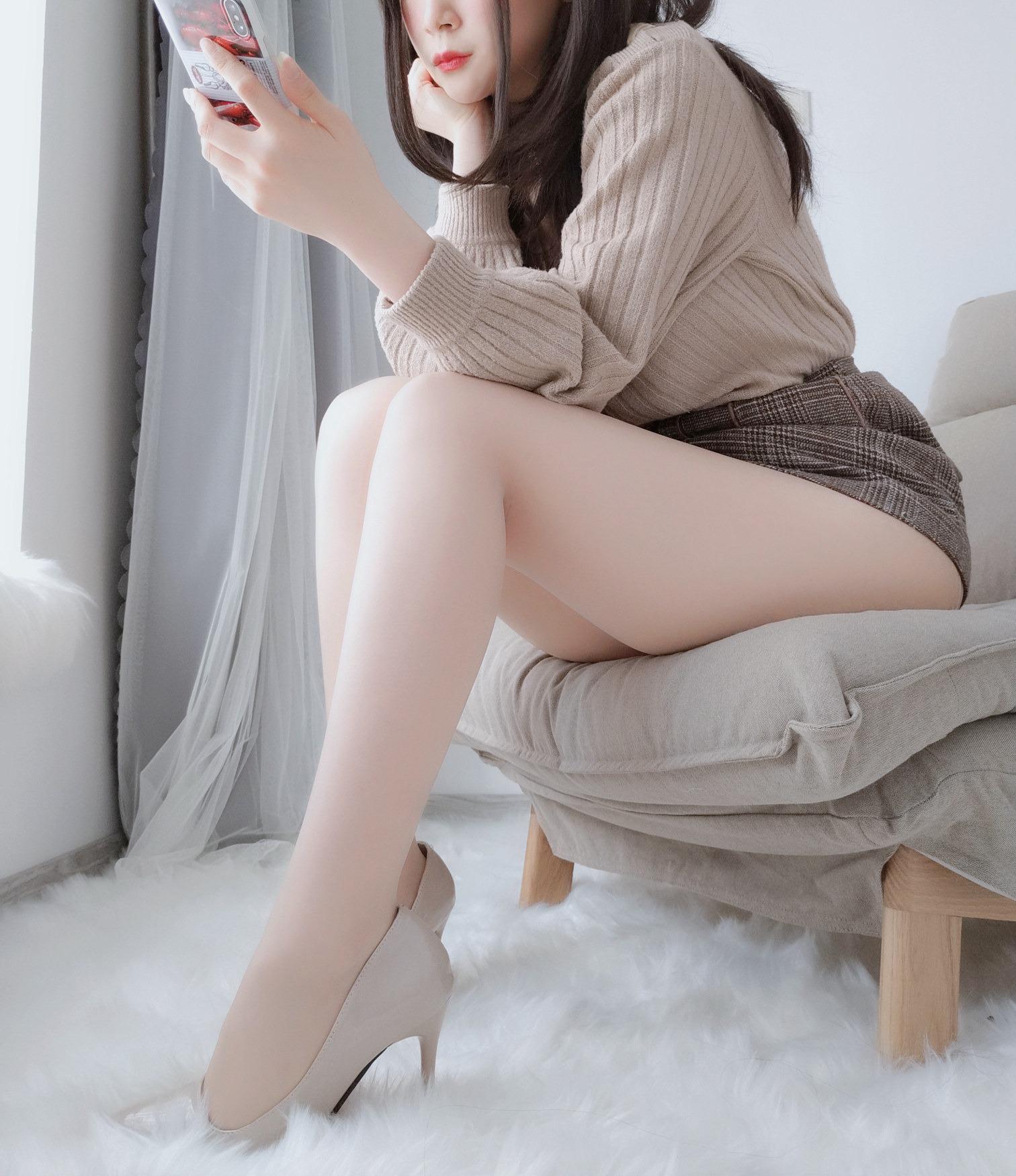 Bạch Ngân 81 - Hậu bối ngọt ngào 130P