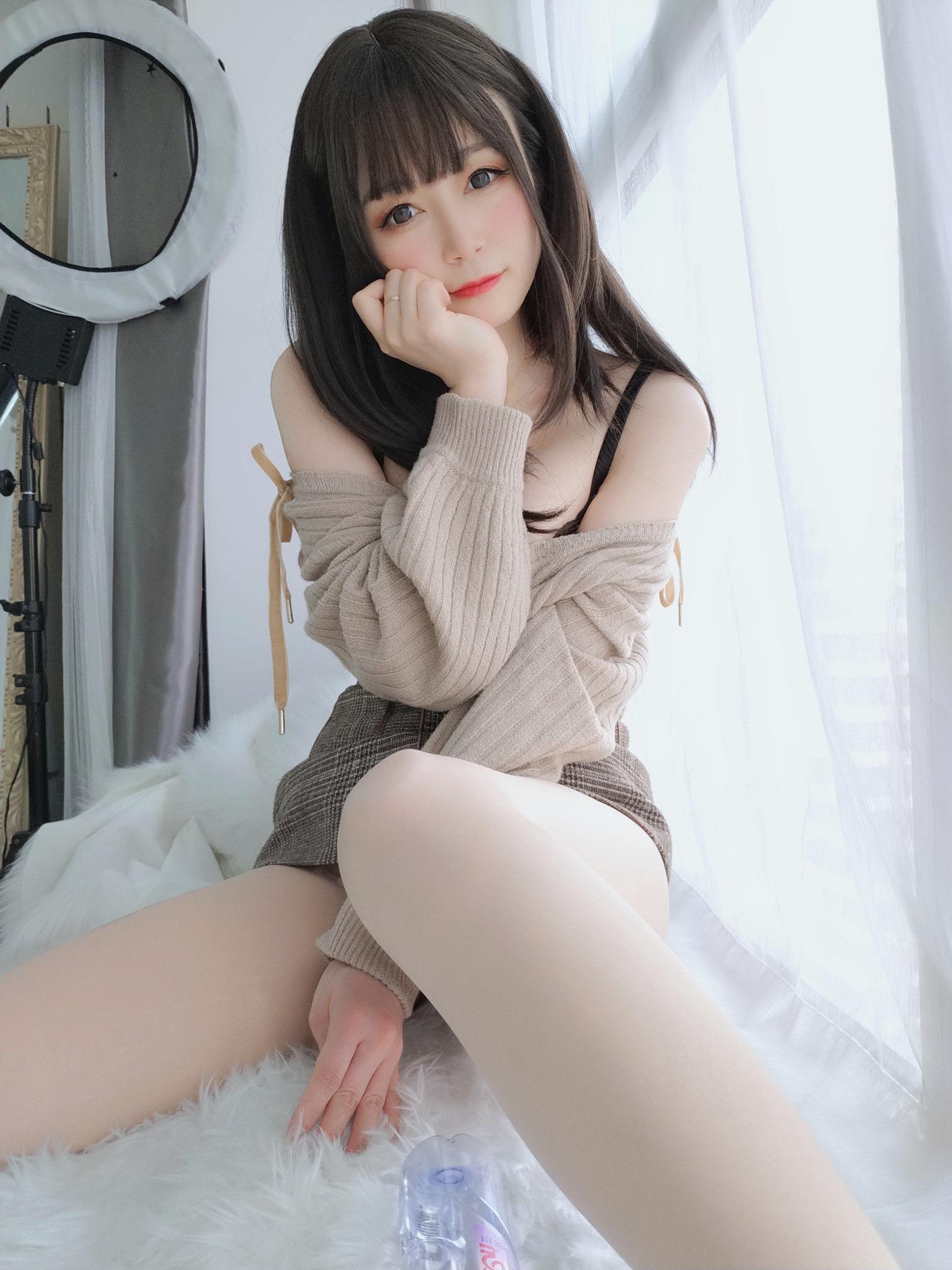 Bạch Ngân 81 - Hậu bối ngọt ngào 130P
