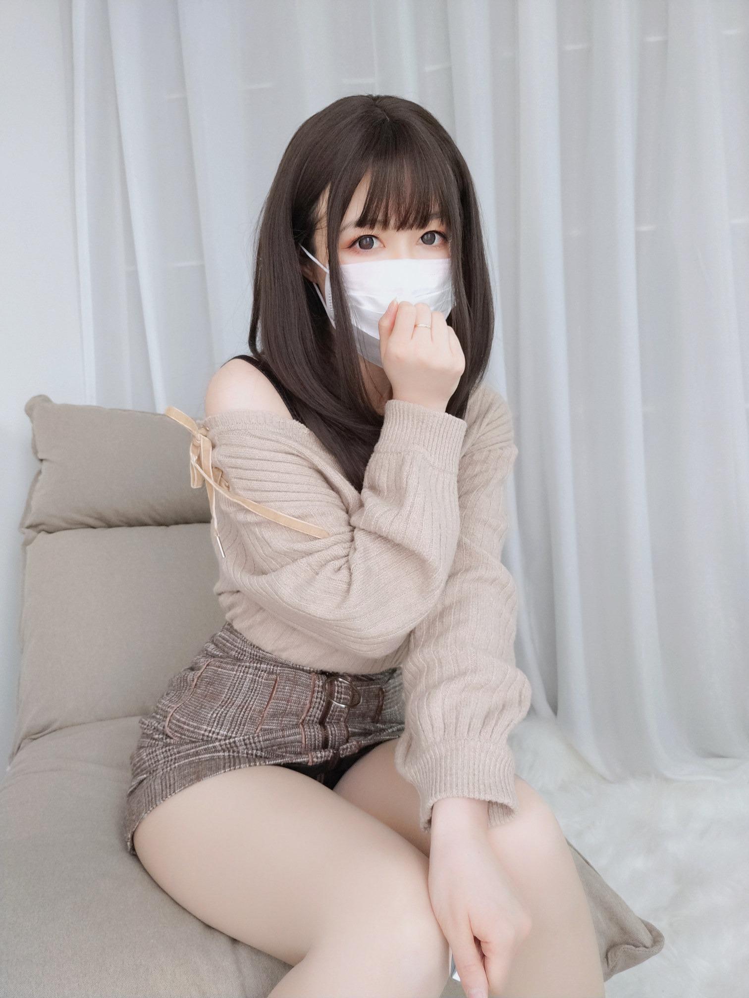 Bạch Ngân 81 - Hậu bối ngọt ngào 130P