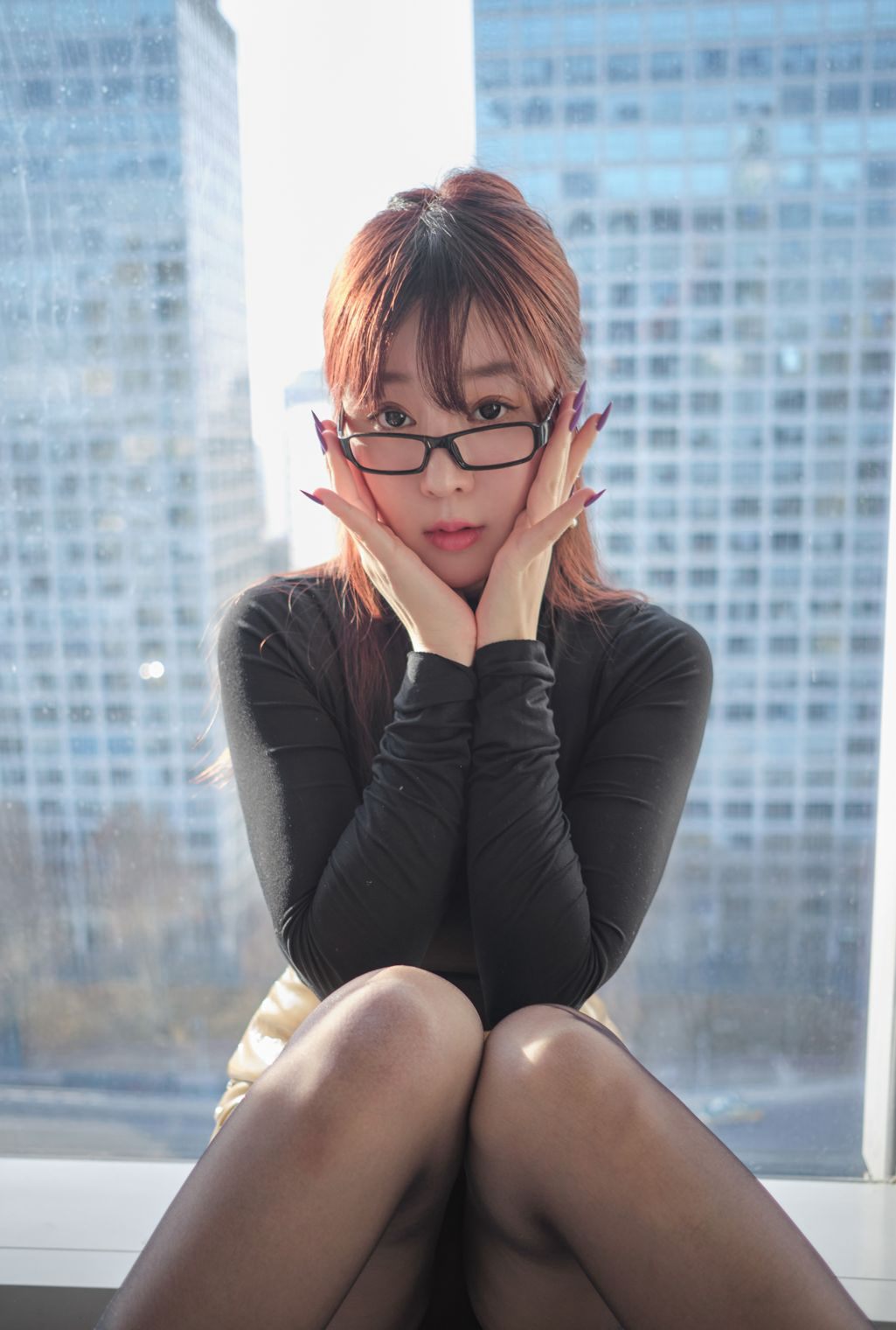 超火辣嫩模王雨純豐滿黑絲襪美腿制服巨乳寫真