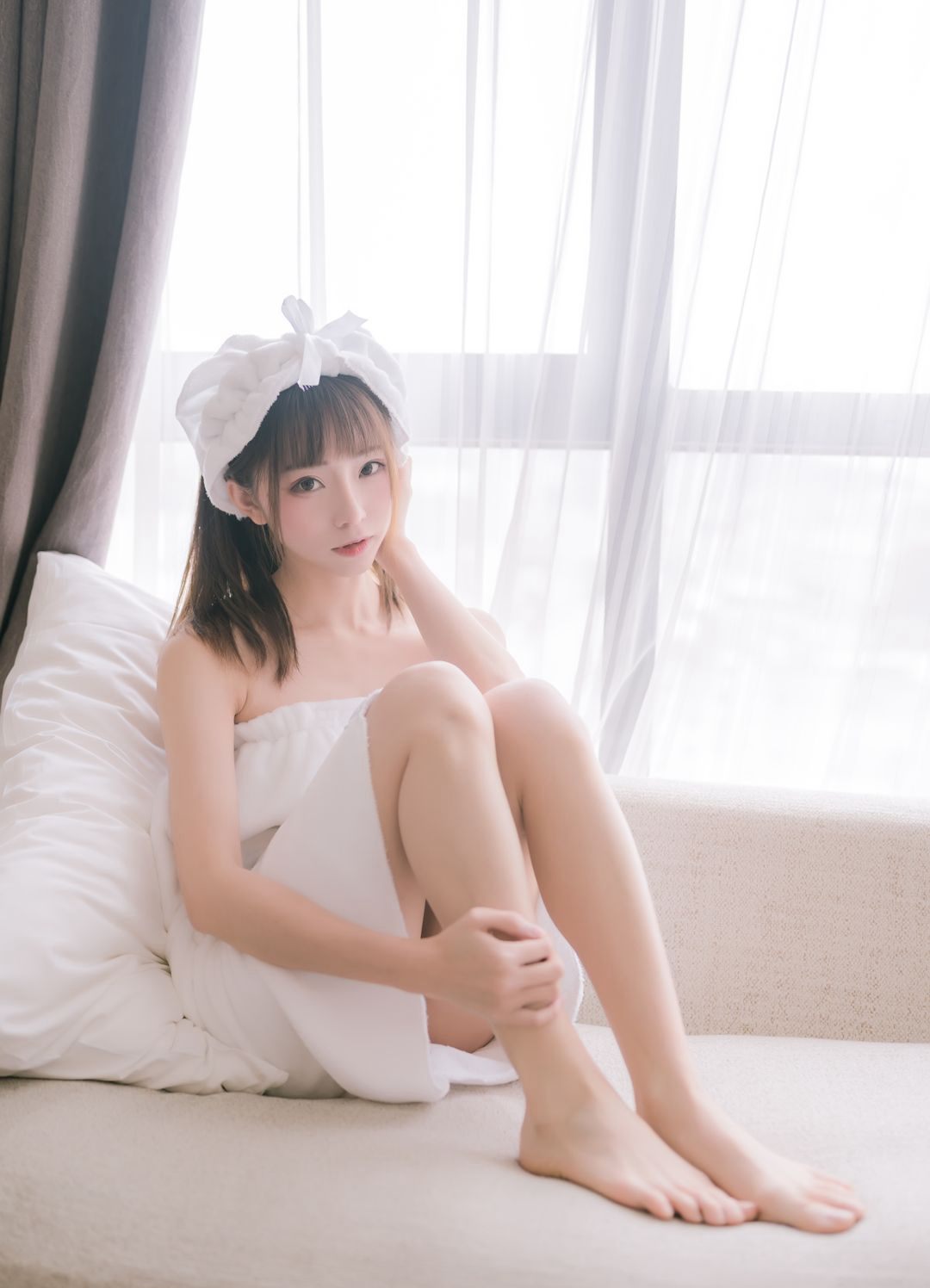 욕실 미녀 대담한 코스프레 무한 혜택 MM 미인 다리 사진