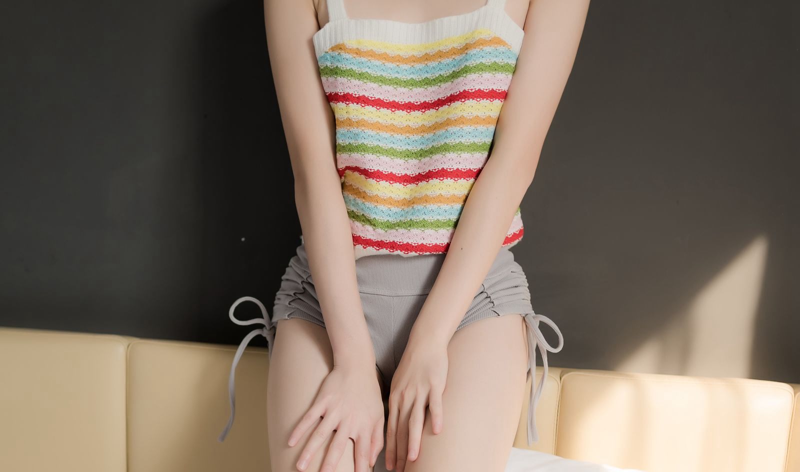 Miaotang Film High-Value Double Ponytails Large-Scale Cosplay Private Fair-Skinned Beautiful Legs Photobook