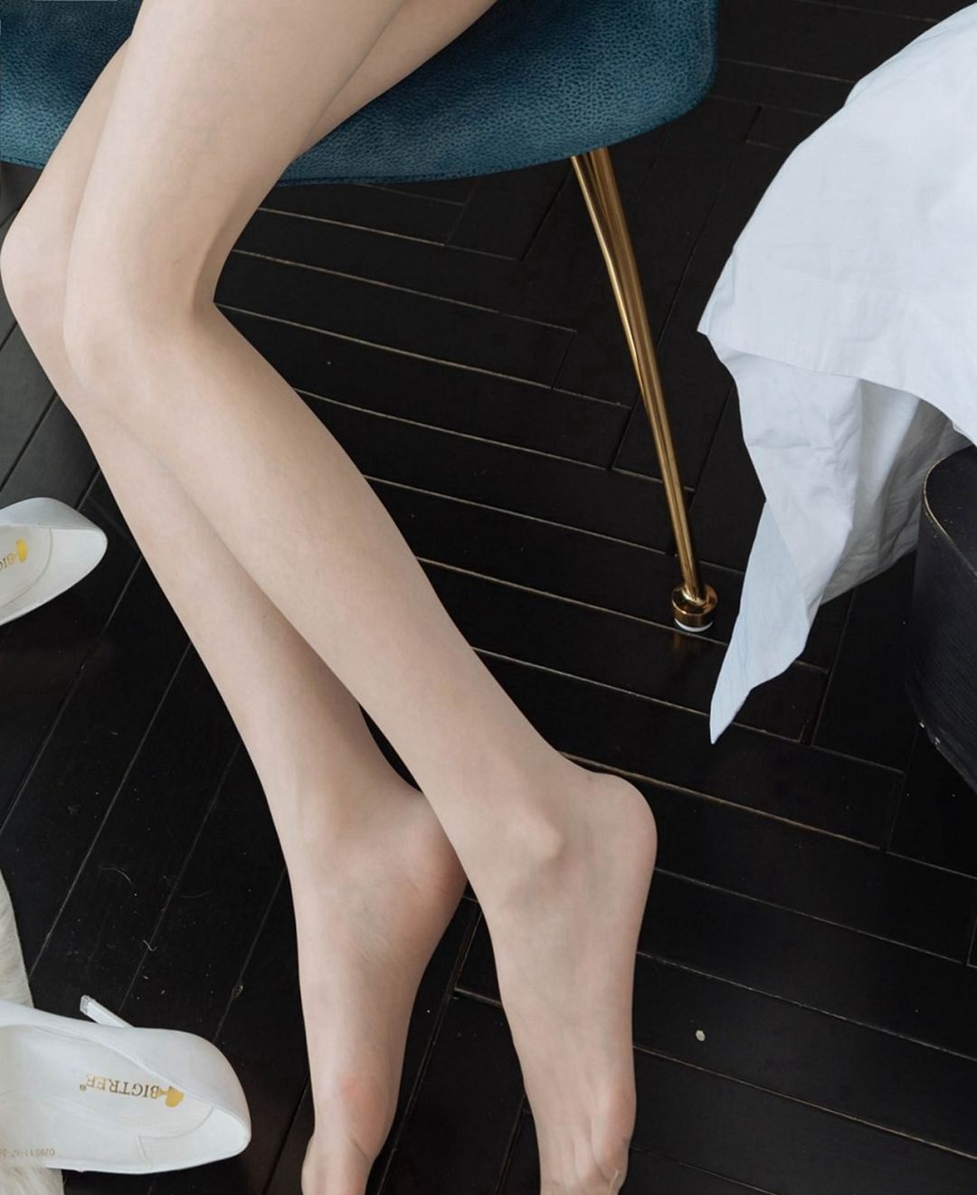周于希 サンディのジーンズ、超大美尻、嫩白巨乳、誘惑肉色ストッキング