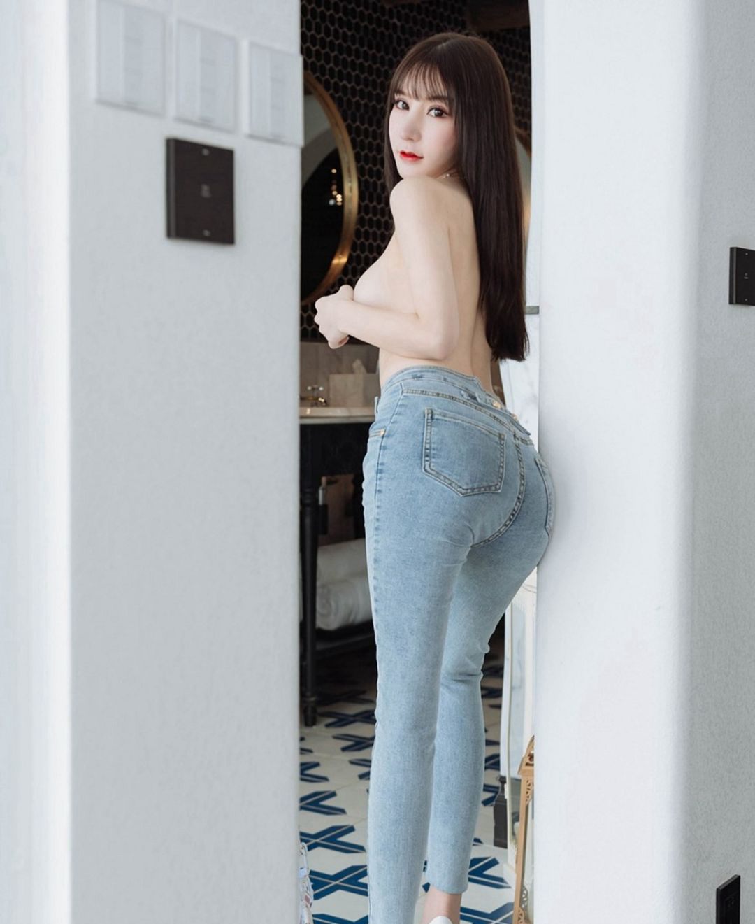 周于希桑迪牛仔褲超大美臀嫩白大奶誘惑肉絲襪