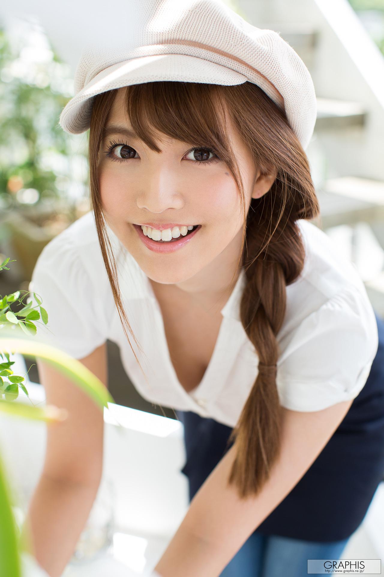Graphis] Gals No.396 Yua Mikami Divine Sprout [121p