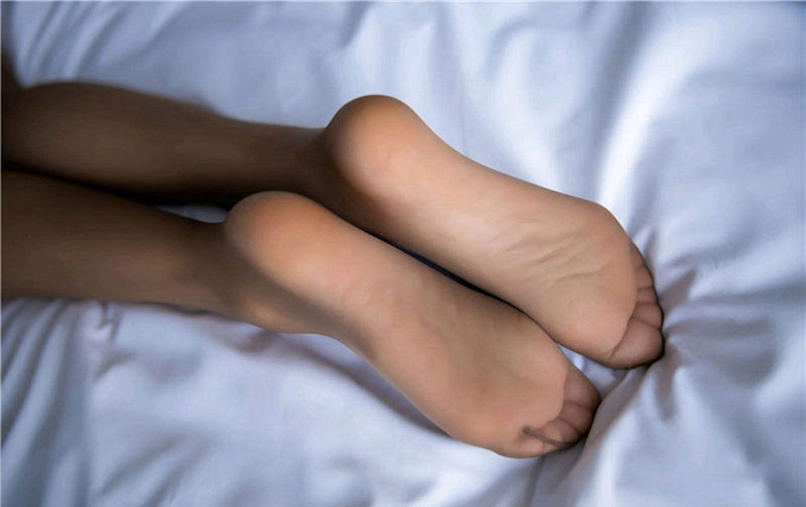 허 가영의 초미 레이스 내의 유혹, 살색 스타킹, 미모 다리, 하이힐, 하얀 부드러운 피부 사진