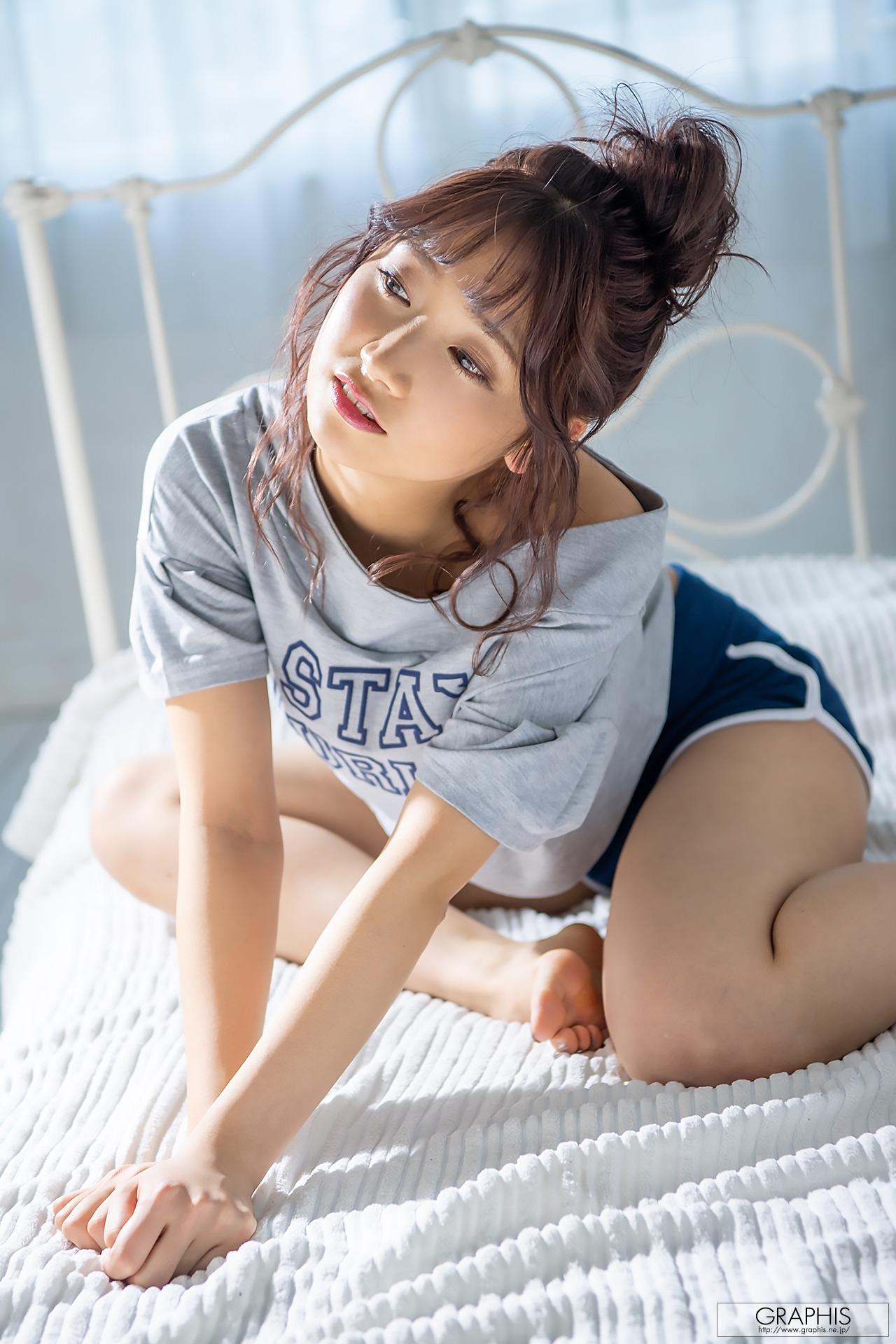 Graphis] Gals - Anna Kami "Angel Smile" 146P