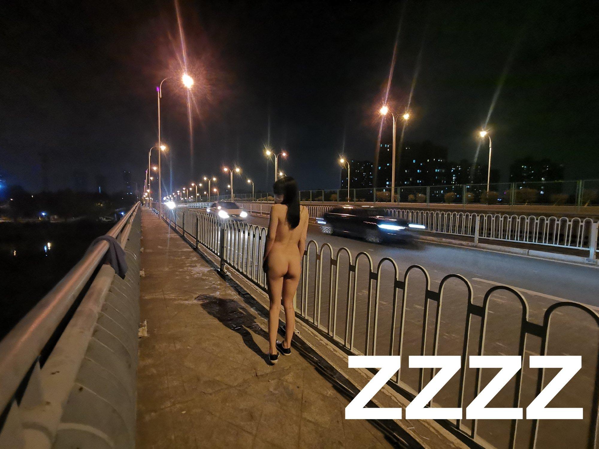 Guangzhou Couple "ZZZZ" Full Nude Exposure 126P