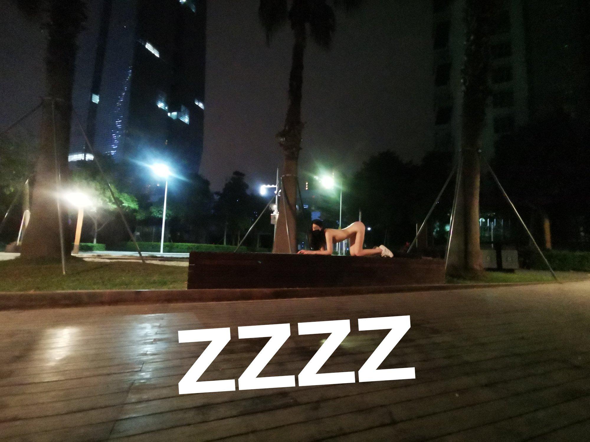Cặp tình nhân Quảng Châu 『ZZZZ』 khỏa thân hoàn toàn 126P