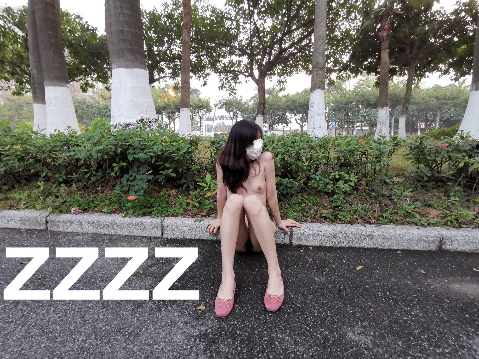 Guangzhou Couple "ZZZZ" Full Nude Exposure 126P